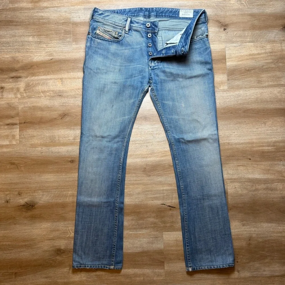 Diesel Larkee Jeans Mens 29x32 Blue Regular Straight Leg Distressed Denim 008J4